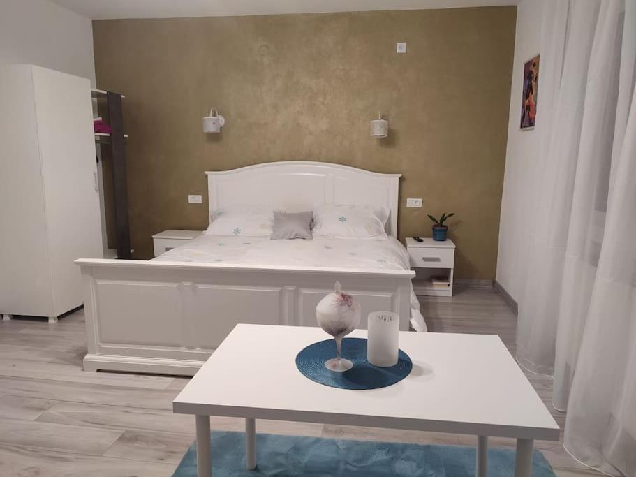 Villa Casa Cu Trandafiri à Baia Mare Extérieur photo